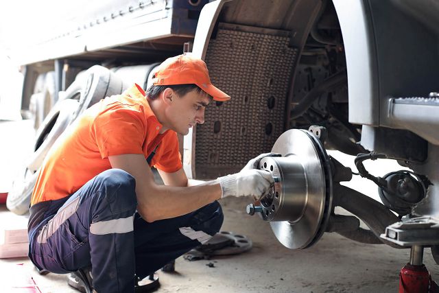 Fleet Advantage Offers Free Safety Audits for Brake Safety Week