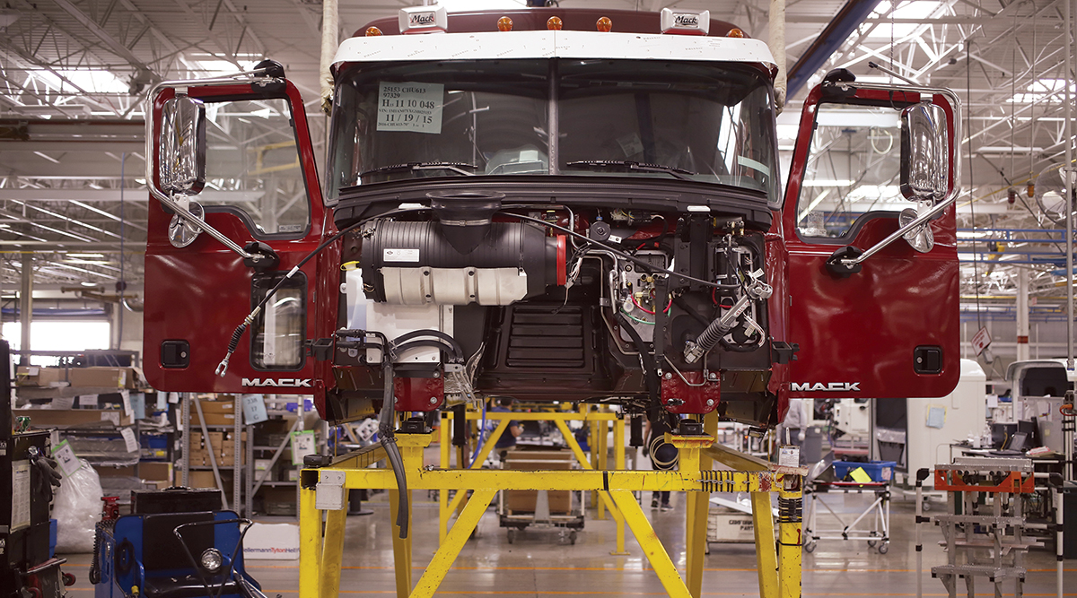 November Class 8 Orders Stay Strong